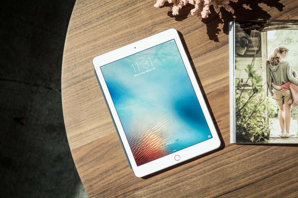 Get a 2016 128GB iPad Pro with Wi-Fi and cellular at Costco for just ...