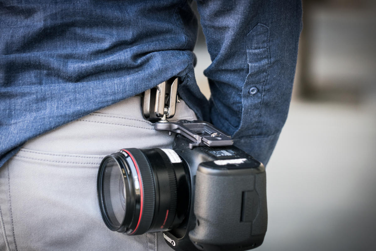 Spider Holster SpiderLight on a Canon 5D Mark III