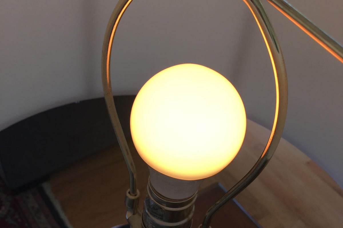 Geeni Prisma smart bulb installed