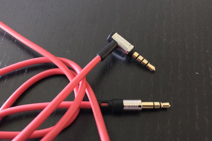 The Phiaton's included cable is high quality.