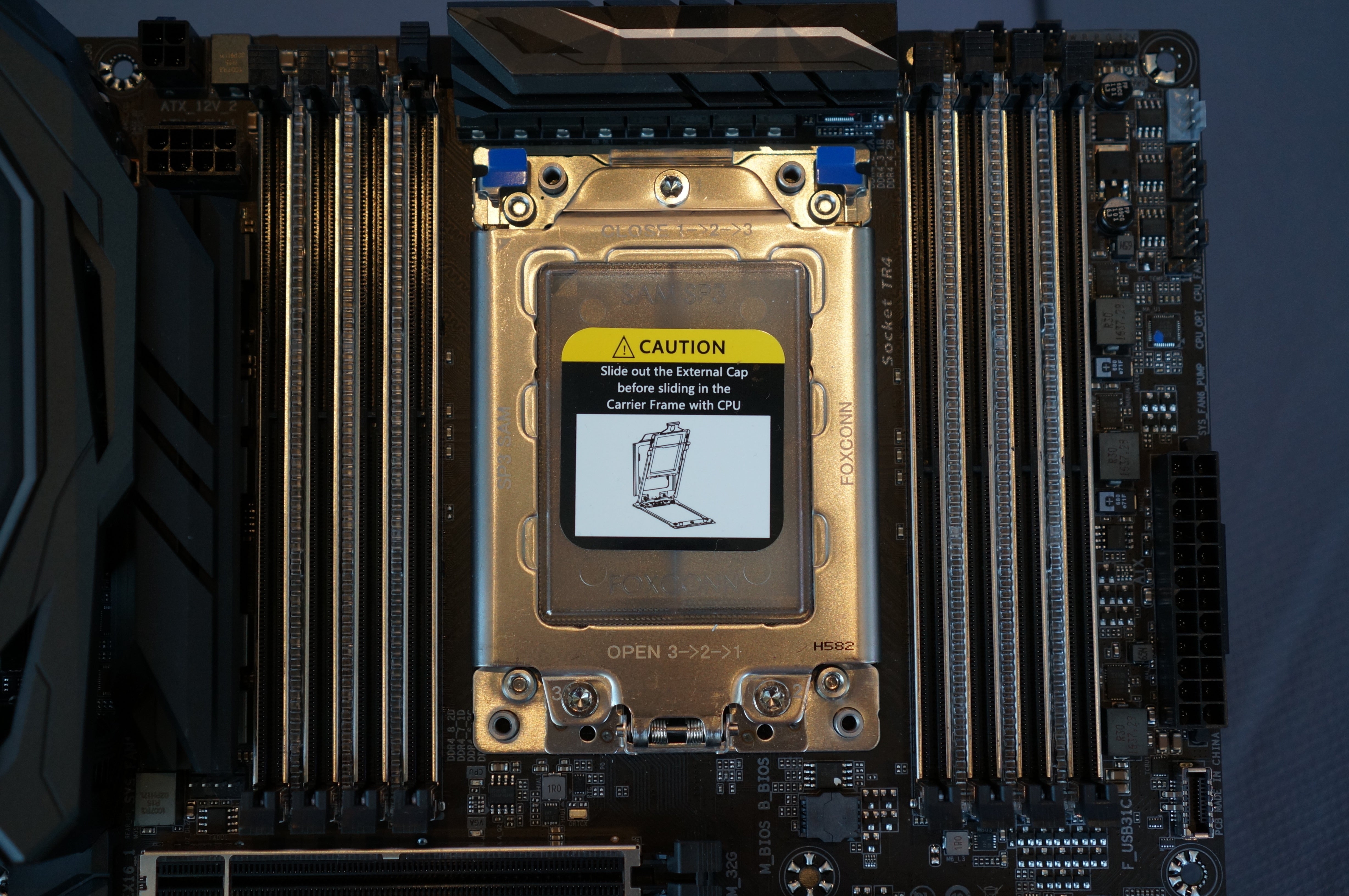 Cpu did. Сокет AMD tr4. Threadripper 1900x. AMD Ryzen Threadripper сокет. AMD Threadripper Mini ITX