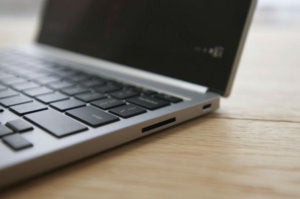 google chromebook pixel 2015 resized
