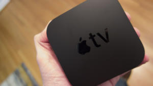 apple tv 4k hand