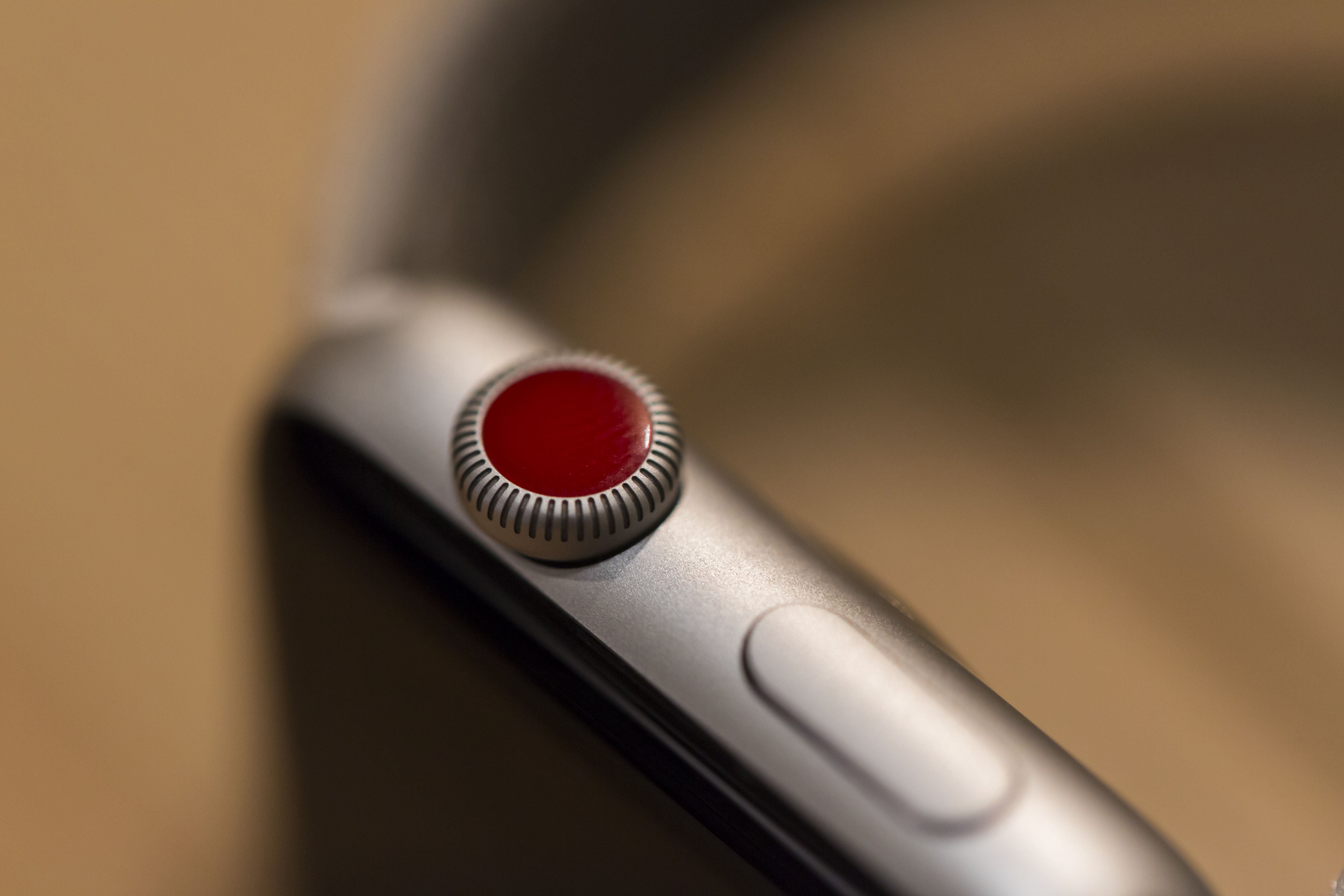 What Does The Red Ring Mean On Apple Watch Crown