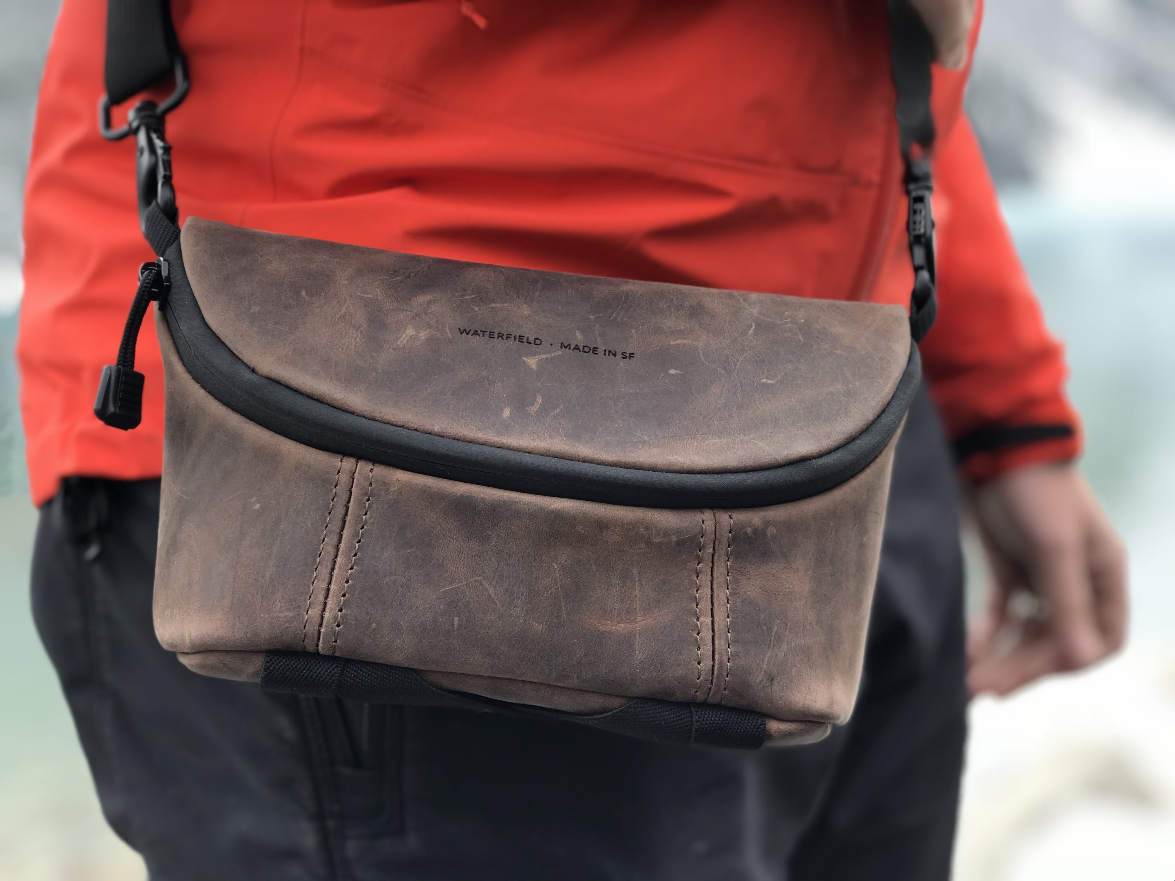 Waterfield Designs iPhone Camera Bag review | Macworld