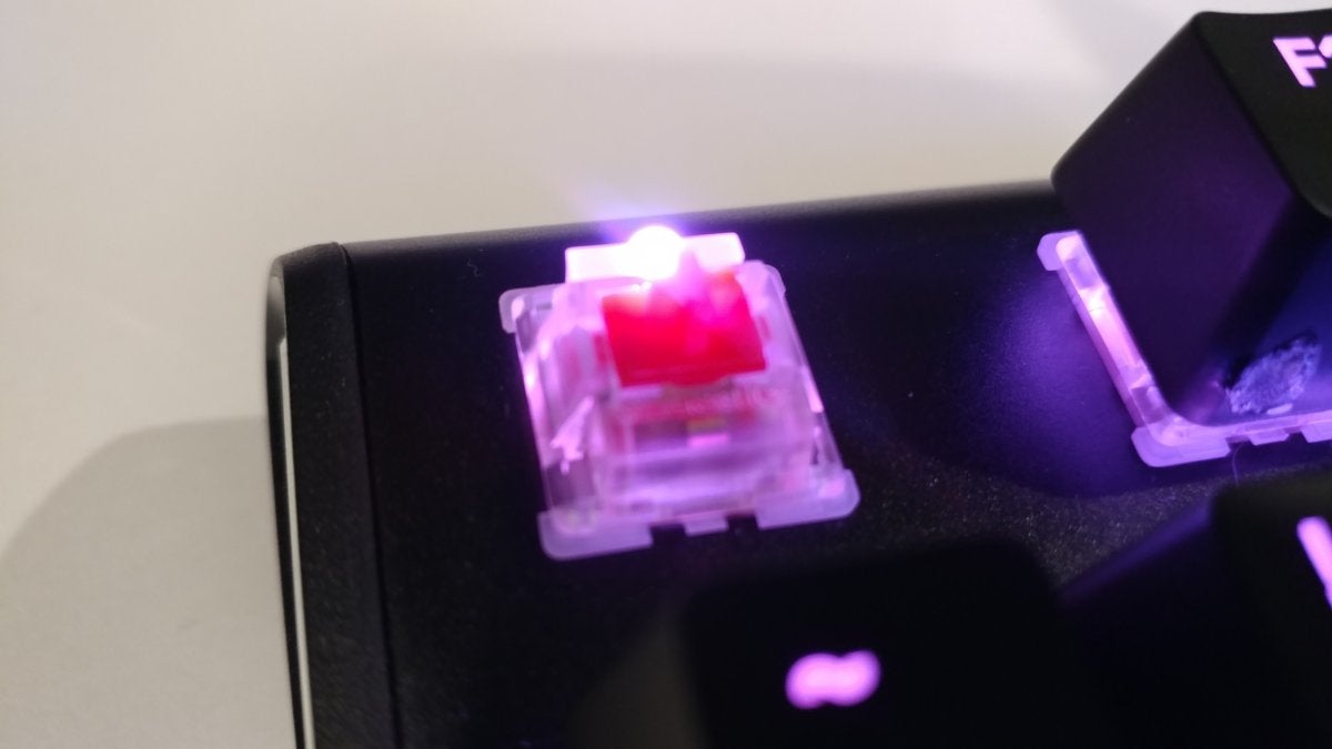 SteelSeries Apex M750