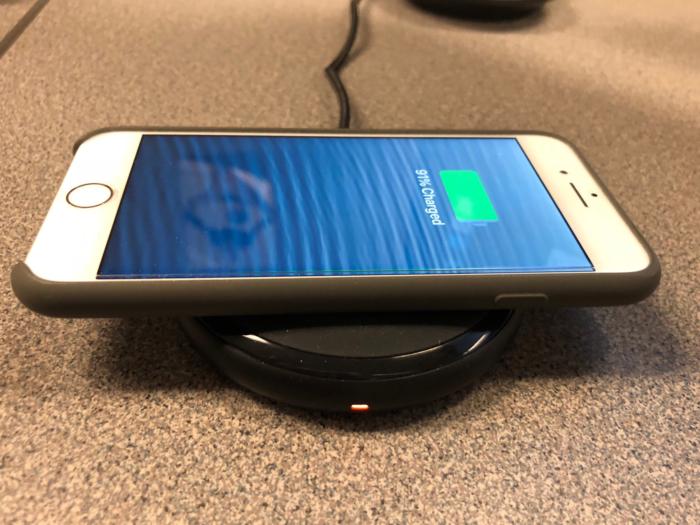 iPhone 8 wireless charging with RavPower