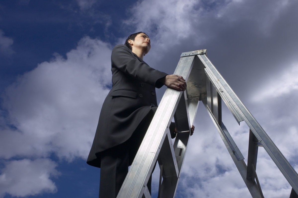 climb ladder businesswoman career