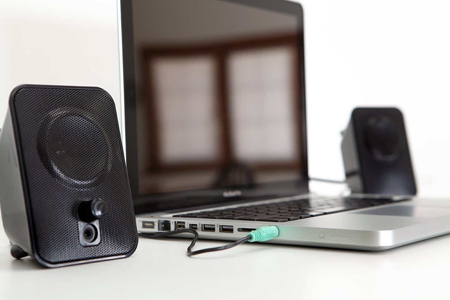 AmazonBasics AC Powered Computer Speakers