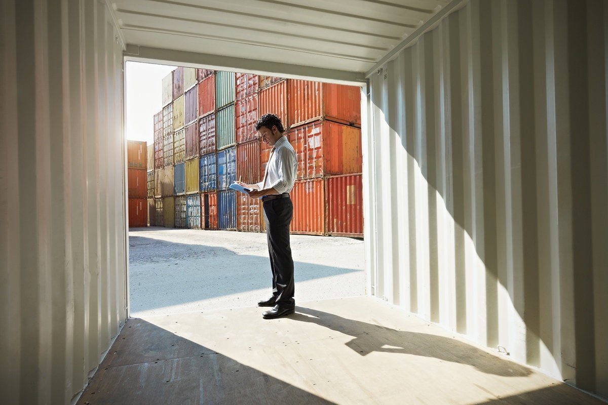 supply chain management - shipping containers - ERP - Enterprise Resource Planning