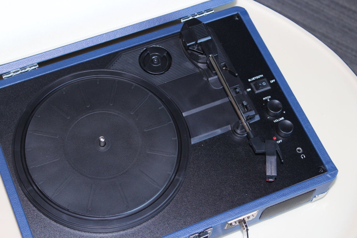 crosley star wars cruiser turntable cr8005d sc turntable