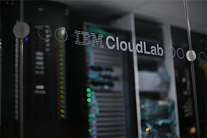 Image: IBM says buying Red Hat makes it the biggest in hybrid cloud