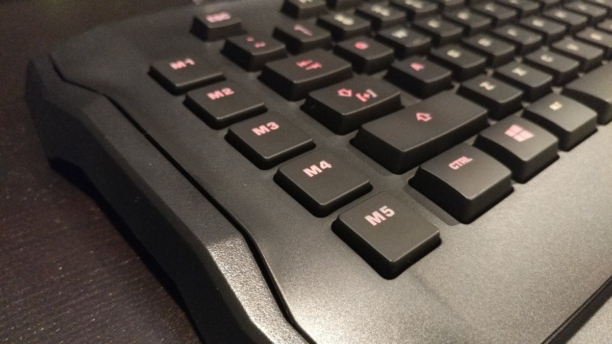 Roccat Horde Aimo