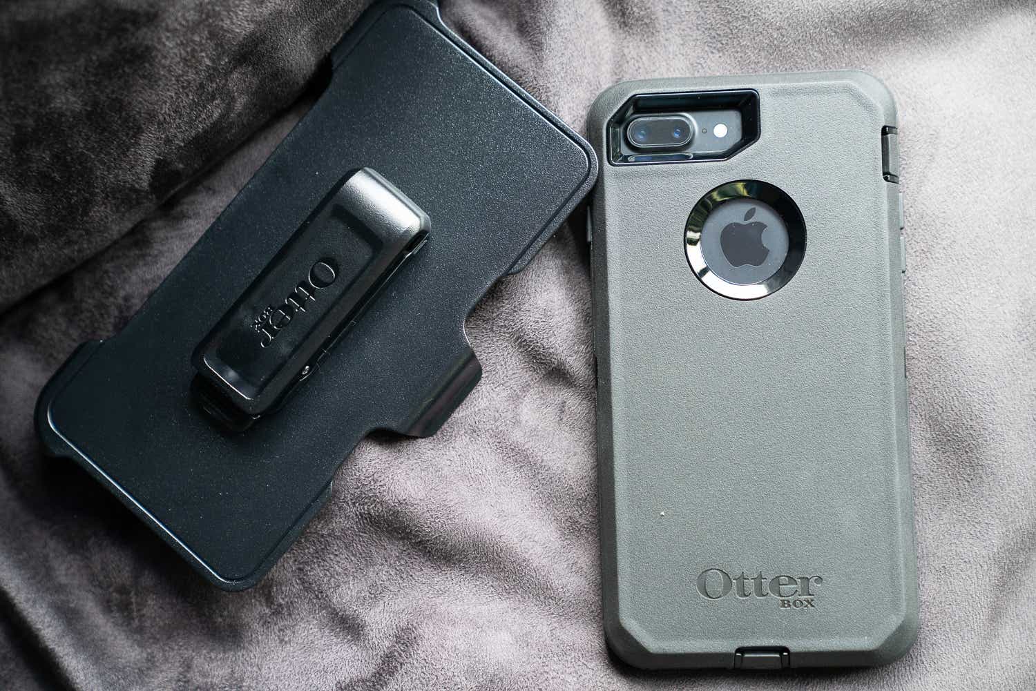 Black Rugged iPhone 8 Plus/7 Plus Case | OtterBox Defender