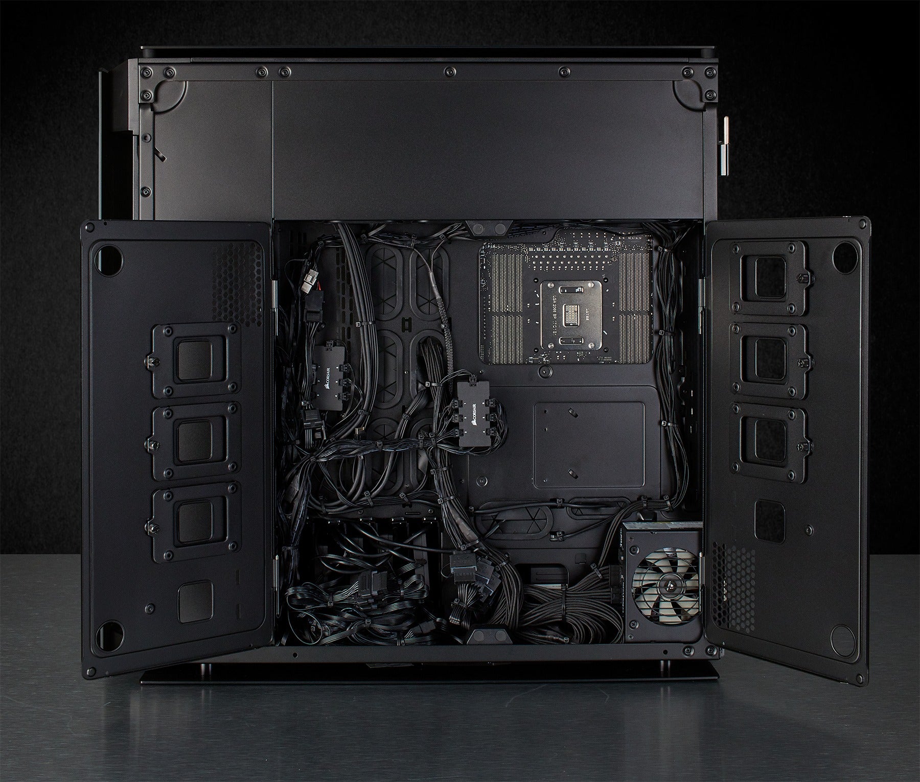 Corsairs Obsidian 1000d Case Is A Luxurious Dual System Monster With