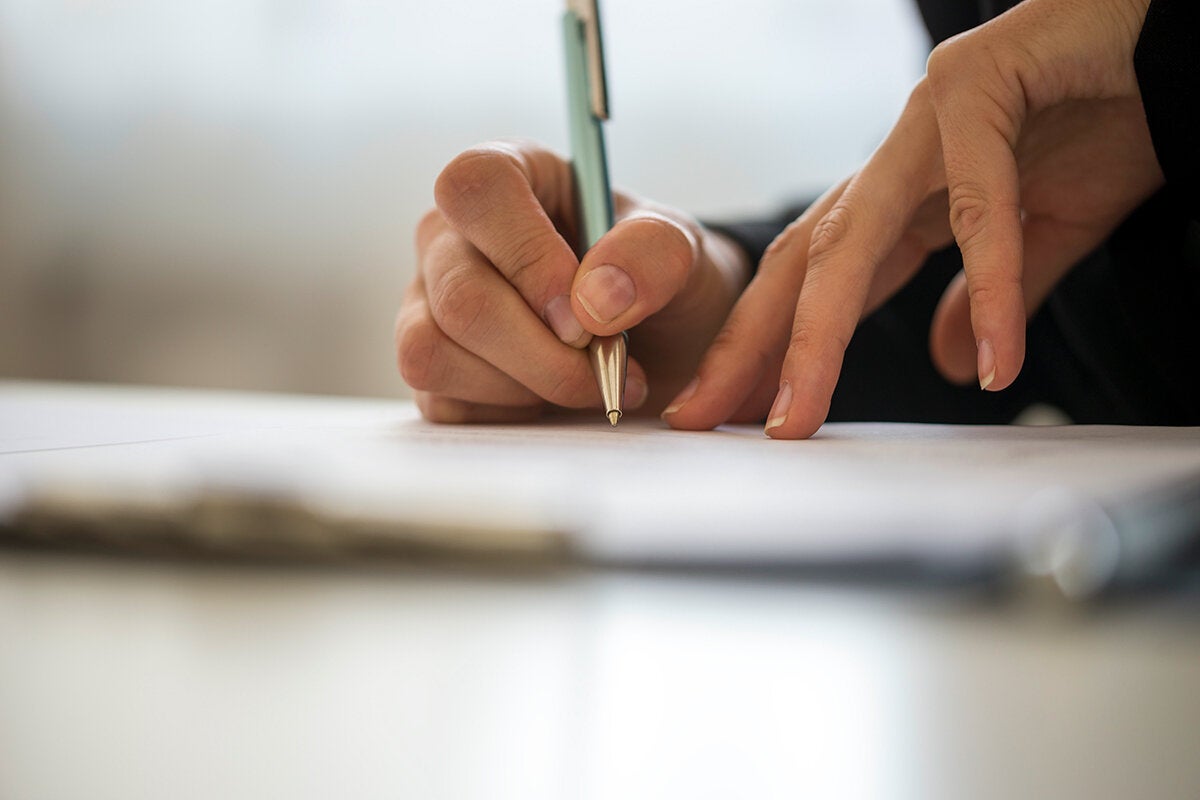 Image: FINRA Rule 4512: U.S. SEC approves electronic signatures