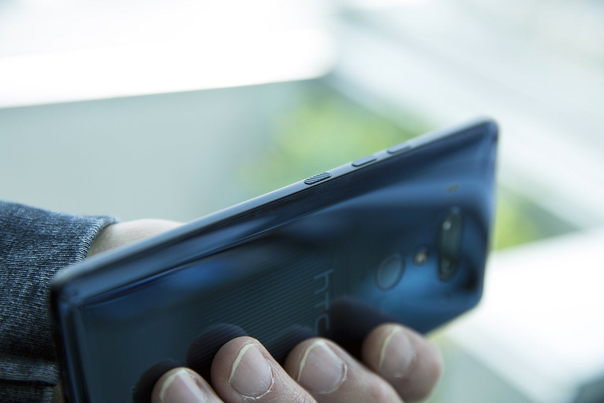 htc u12 buttons