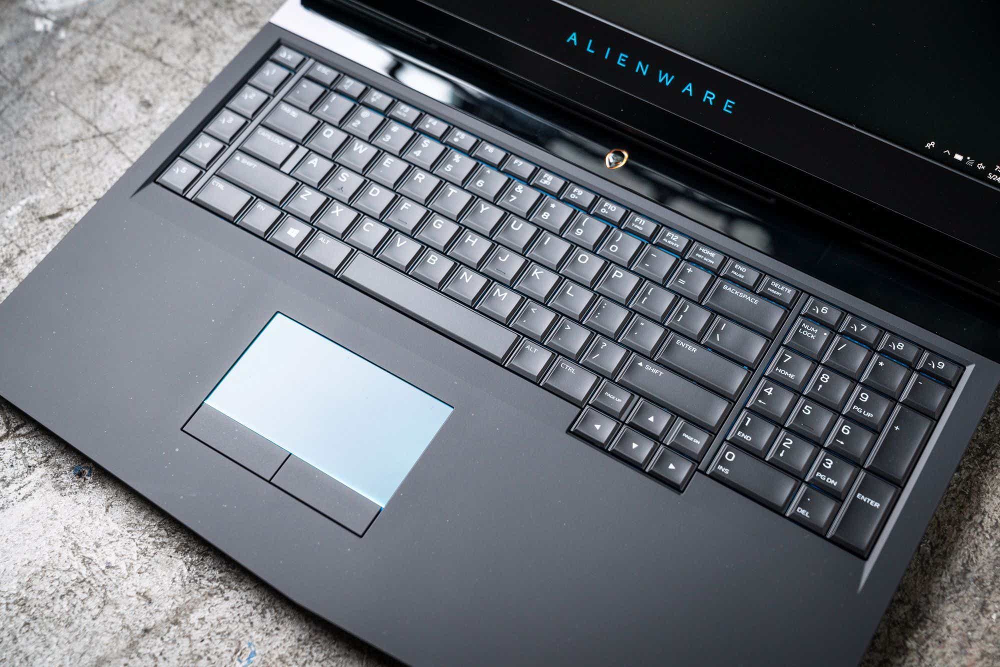 Alienware 17 r5