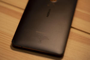 There's no excuse: All Android phones (even Samsung's) should run stock Android