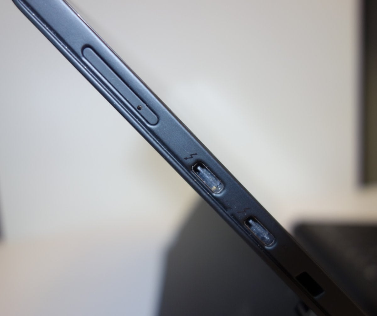   Side ports of the Lenovo ThinkPad X1 2018 Tablet 