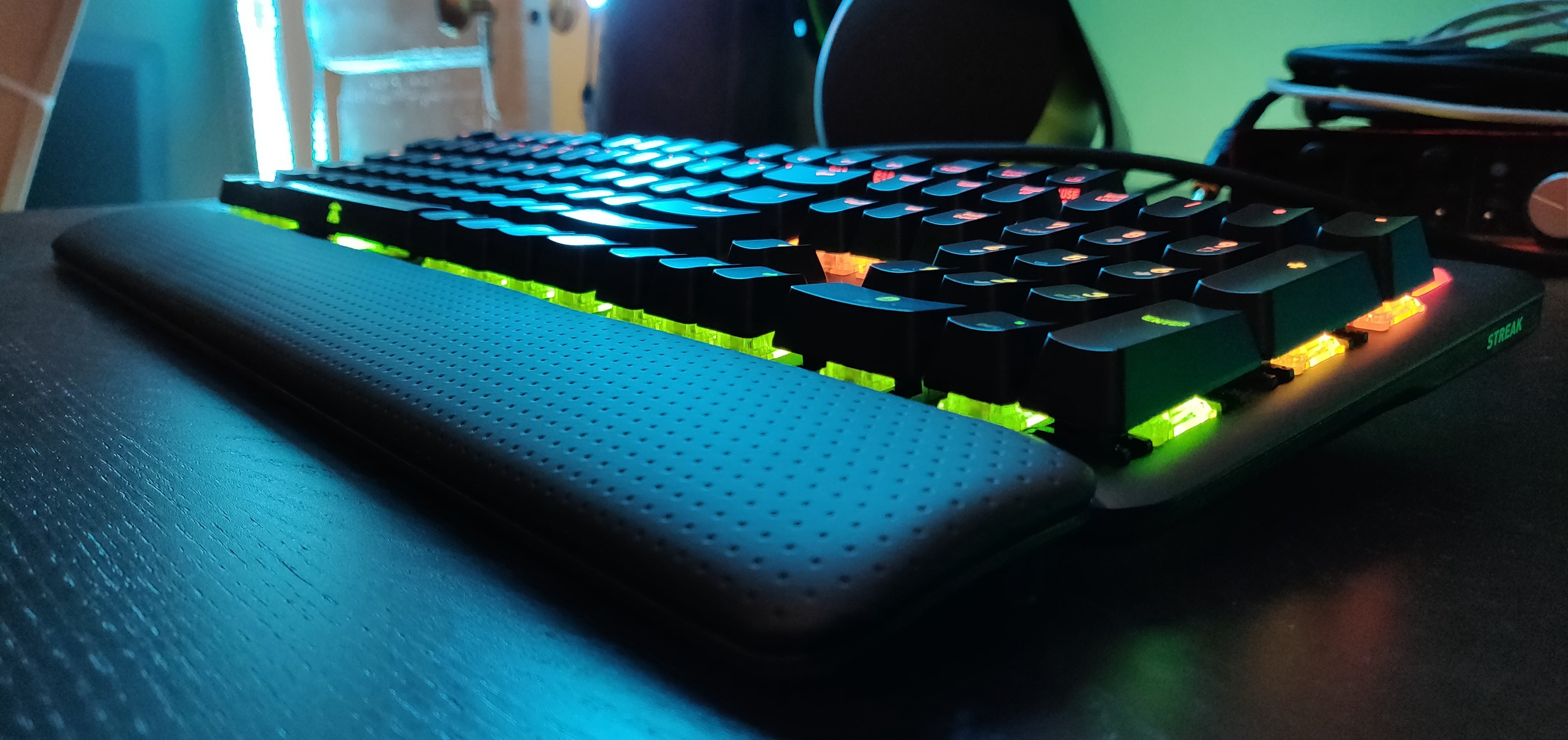 gaming keyboard pc world