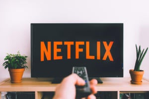 Netflix / TV / hand / remote