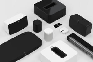 sonos hero rgb small family 08 1