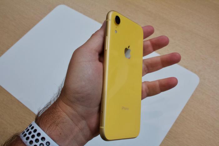 iphone xr apple watch