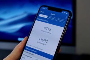 iphone xs benchmarks hero