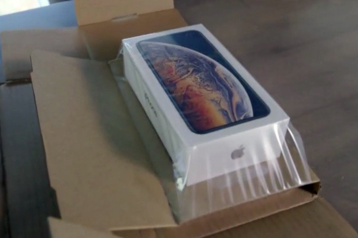 iphone xs unboxing