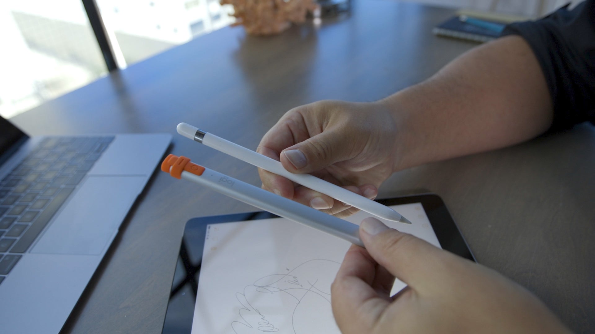 Apple Pencil versus Logitech Crayon | IDG.TV