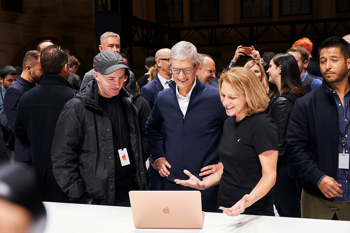 Apple's Q4 report shows increased revenues, but stocks ...