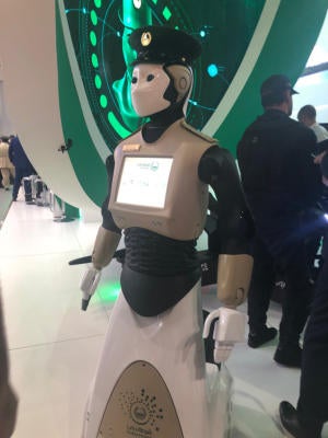 dubai police robot
