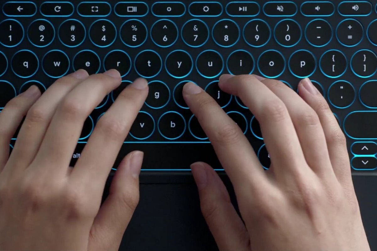 google pixel slate keyboard with hands2