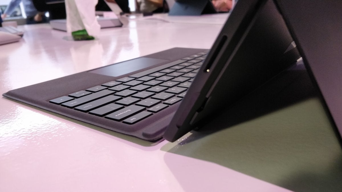 Hands-on with the Microsoft Surface Pro 4 tablet 