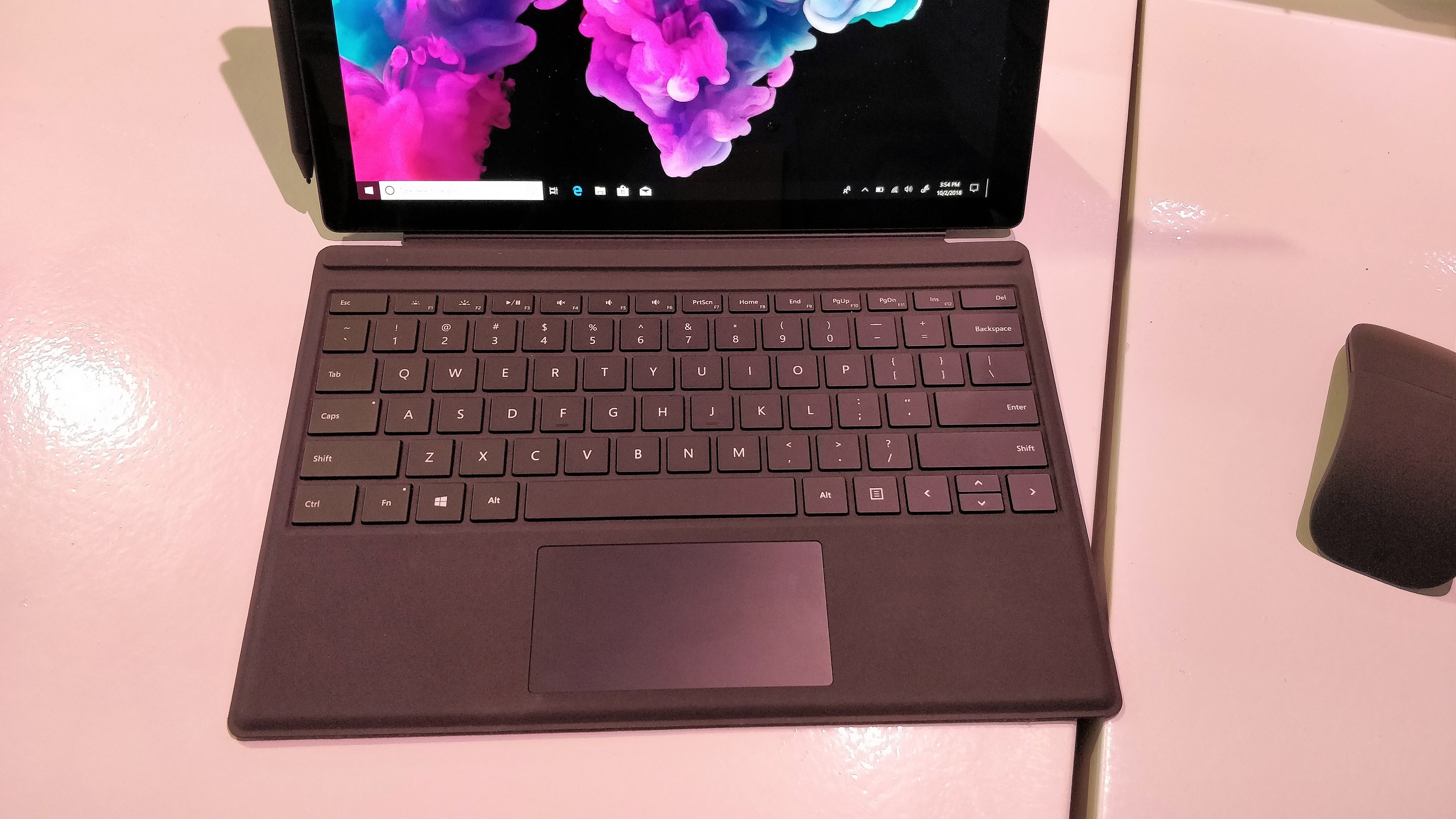 Hands on with Microsoft's Surface Pro 6: The new tablet is easy to use