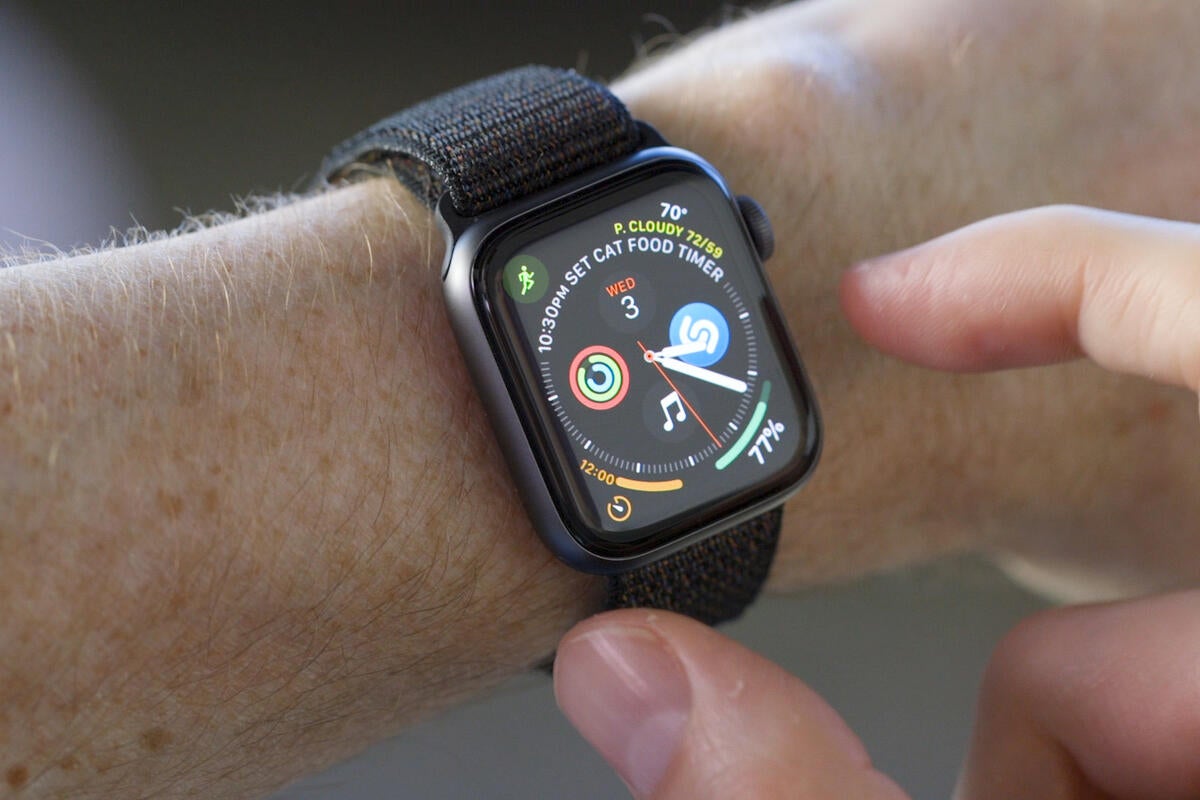 Smartwatch wars: Apple Watch vs. Fossil Sport Smartwatch ...
