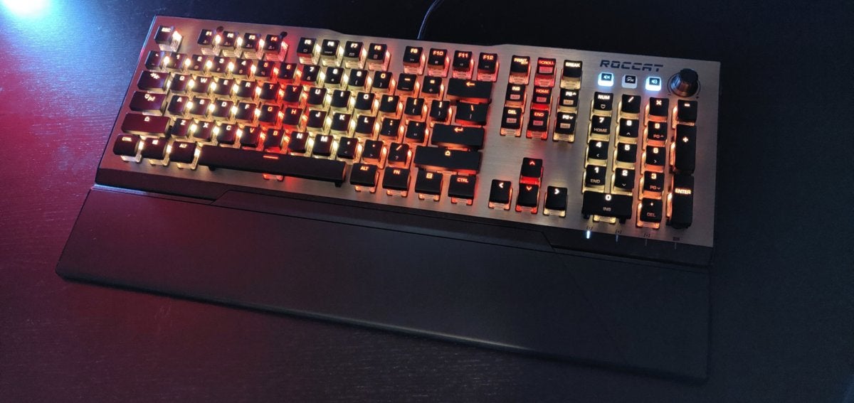 Roccat Vulcan 1 Aimo Review Cherry Style Rgb Switches Done Right