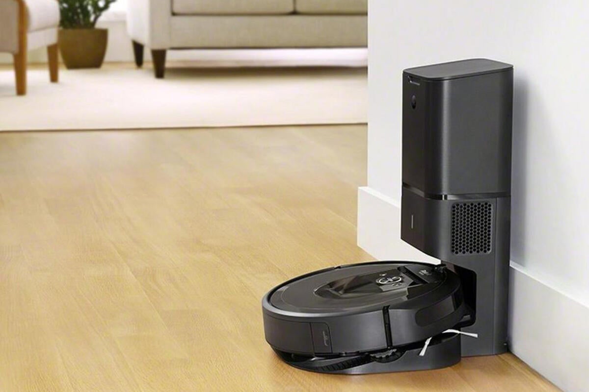 iRobot Roomba i7+ review: This robot vacuum empties its own dustbin