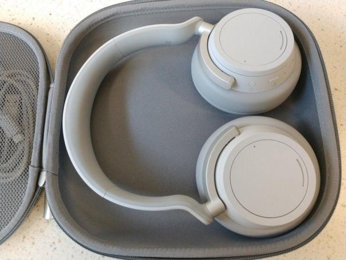 Surface 2025 headphones case