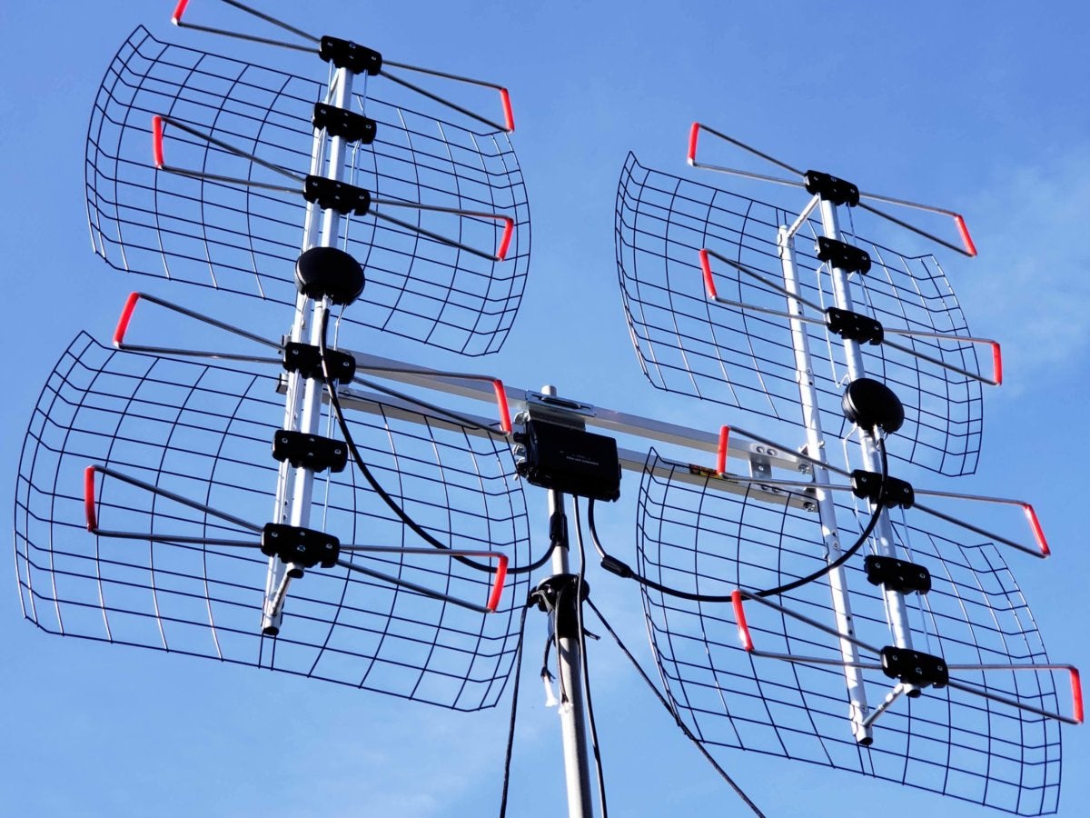 Antennas Direct DB8e review: This large roof-mount TV antenna is