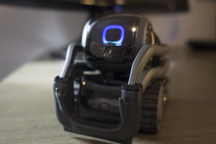 Anki Vector robot review: A magnetic personality covers a