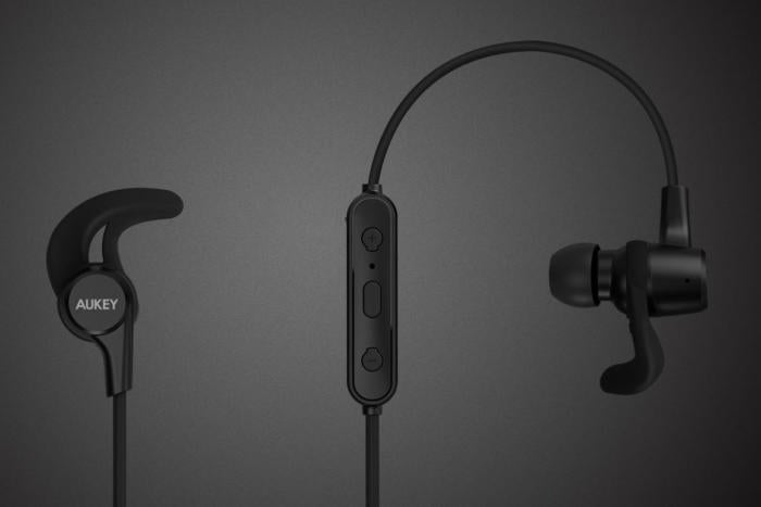 EP-B40 Latitude wireless earbuds review | Macworld