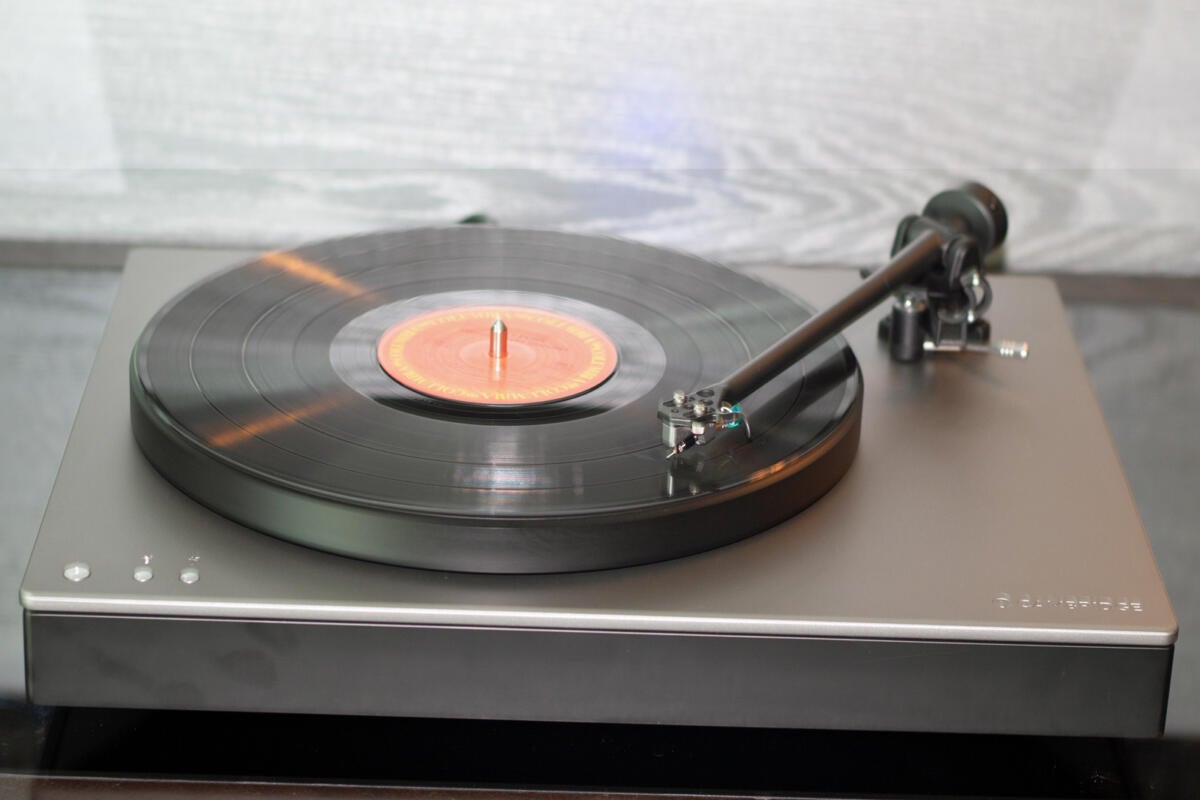 photo of Cambridge Audio’s exquisite ALVA TT turntable is the first to support aptX HD for wireless streaming image