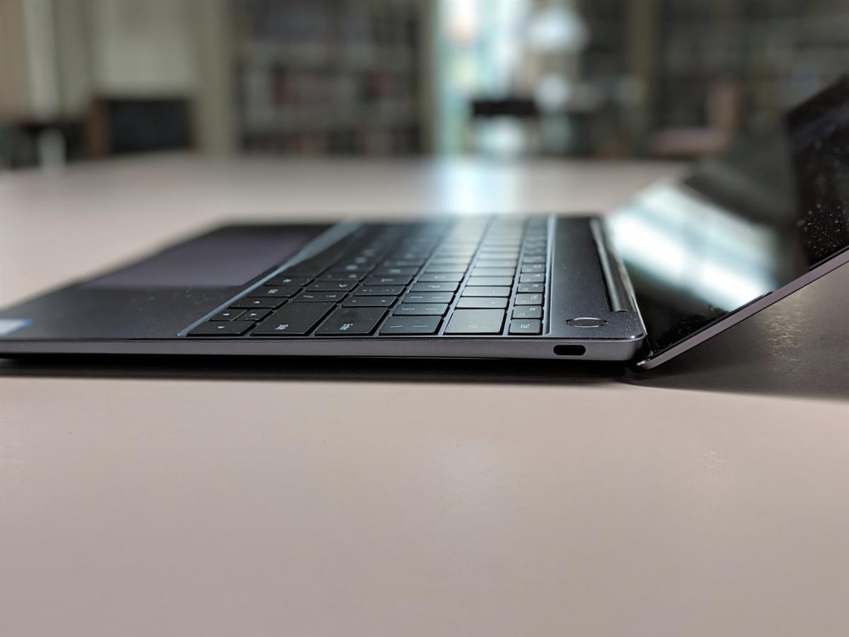 Huawei Matebook 13 right side