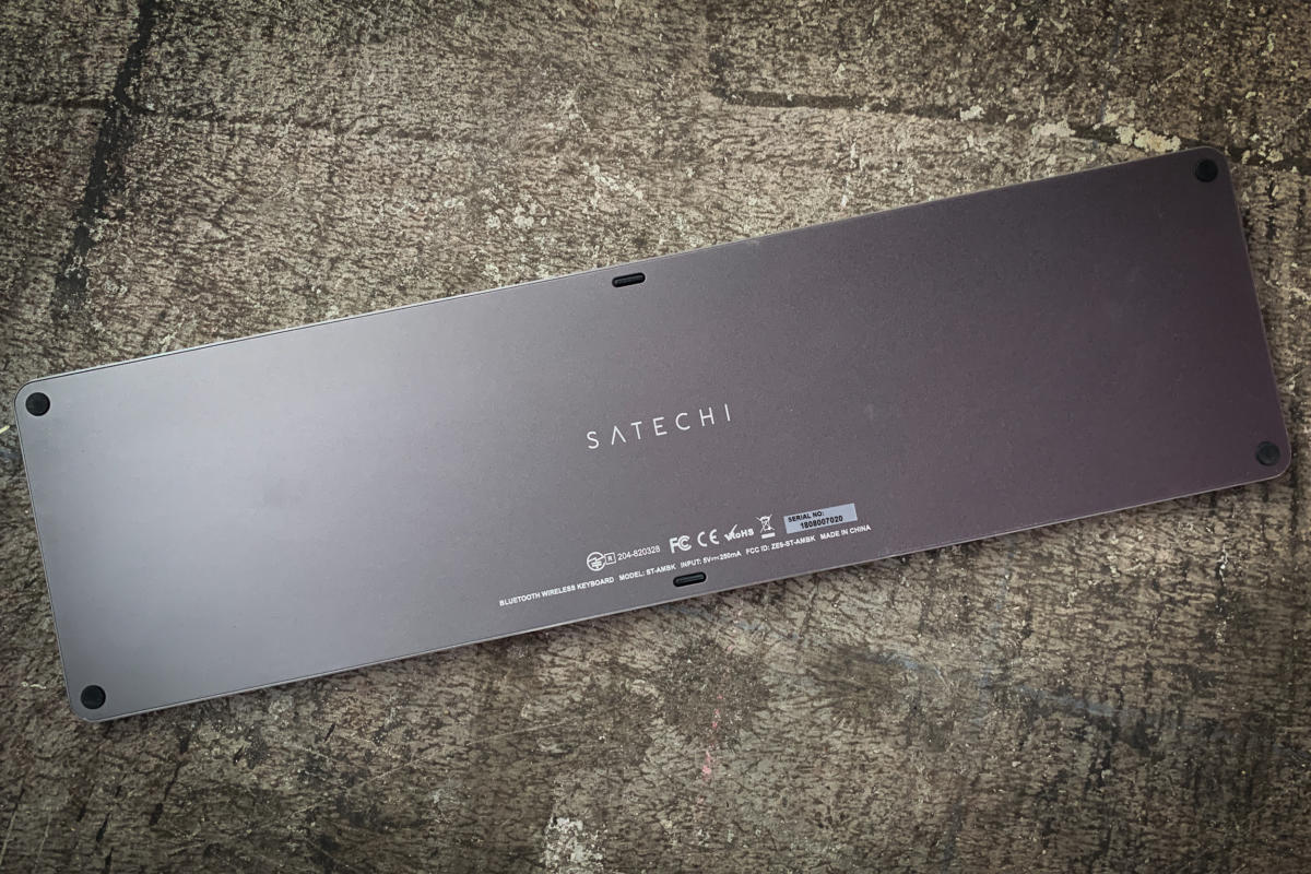 satechi aluminum bluetooth keyboard back