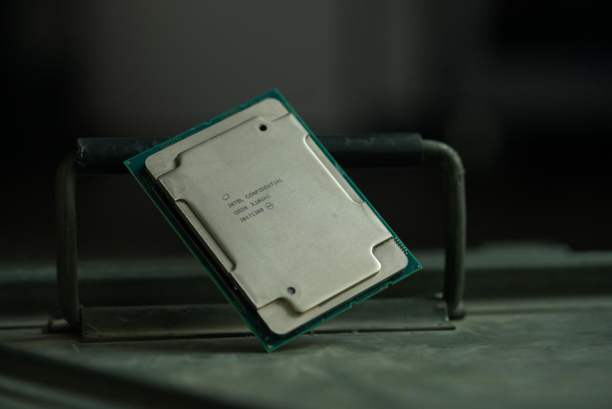 Xeon W-3175X 28-core Intel CPU