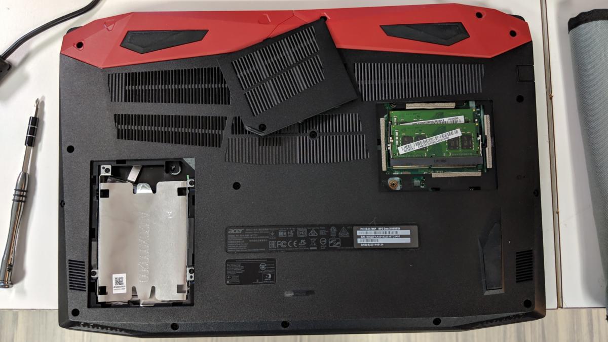 Acer Predator Helios 300 review (PH315-51 model - Core i7-8750H