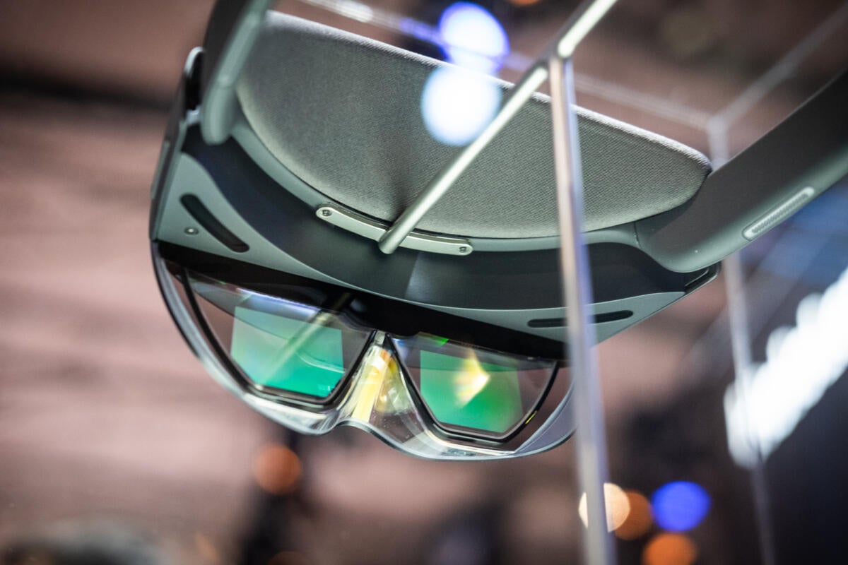 Image: Airbus deploys Microsoftâs HoloLens, pushes mixed reality plans further