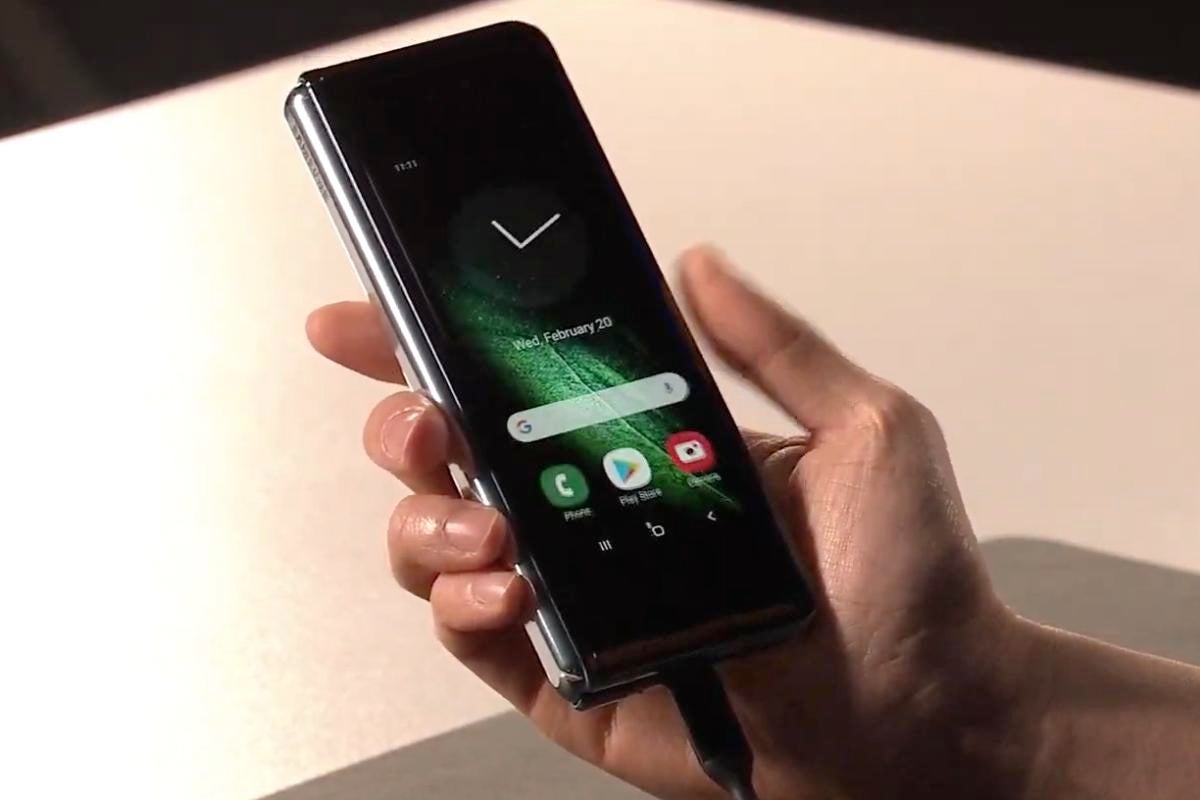 galaxy fold gsm